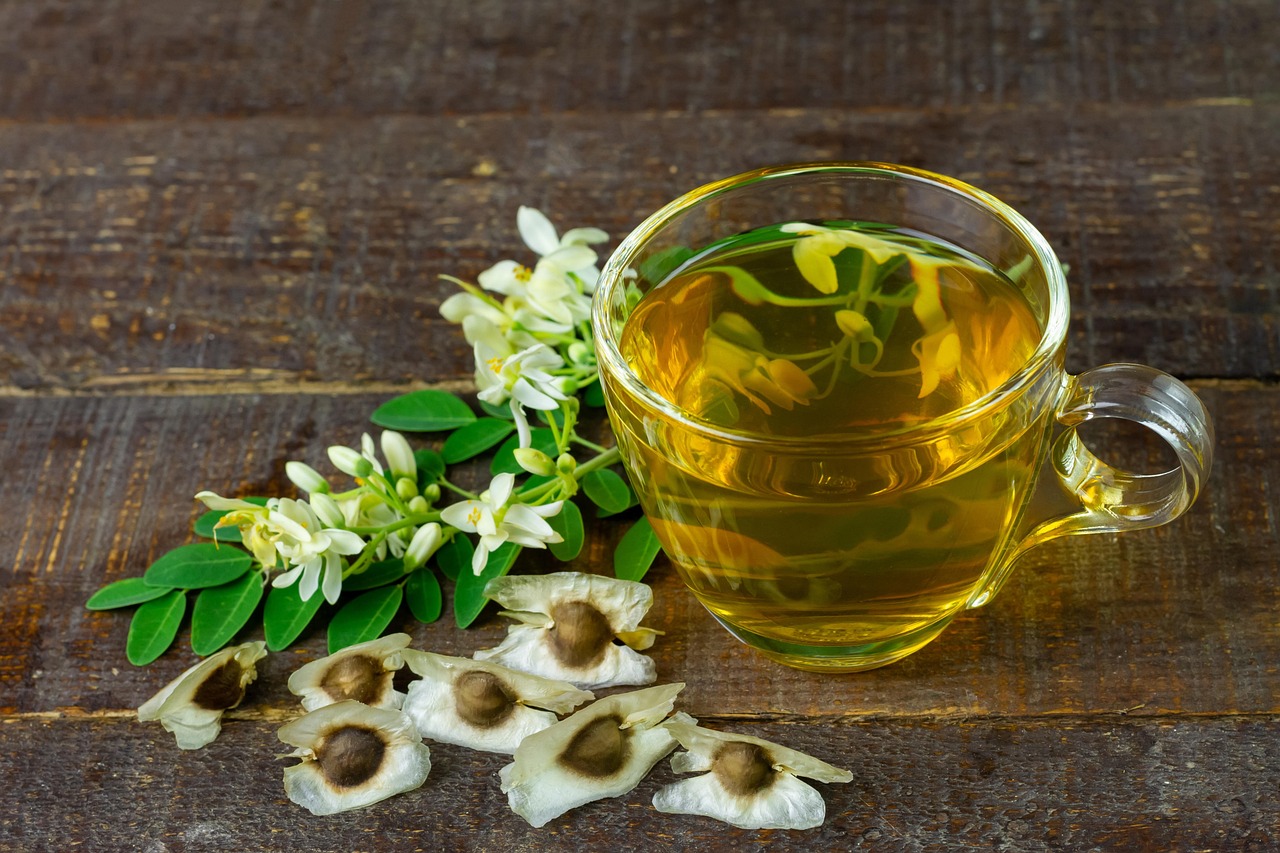 Moringa tea leaves